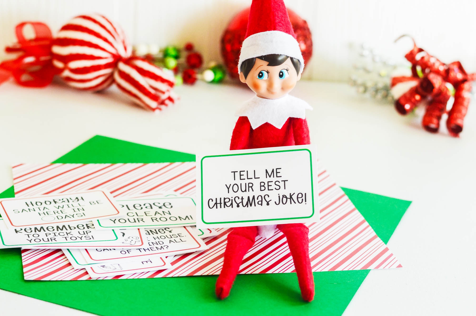 Elf Holding Blank List Printable Free